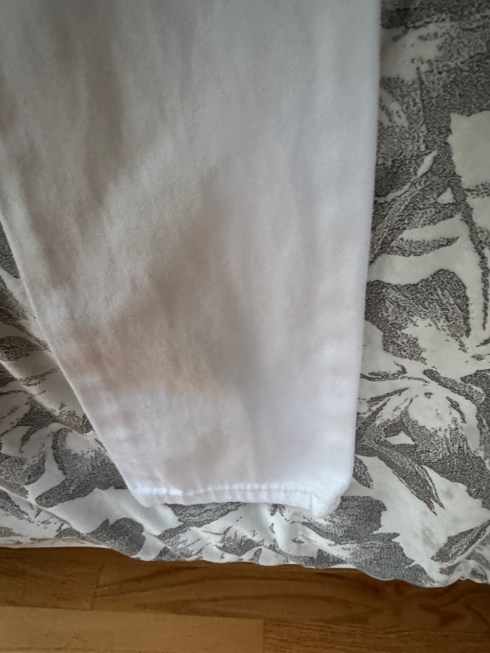 Garage White Distressed Cropped Ankle Jeans - Picture 5 of 5